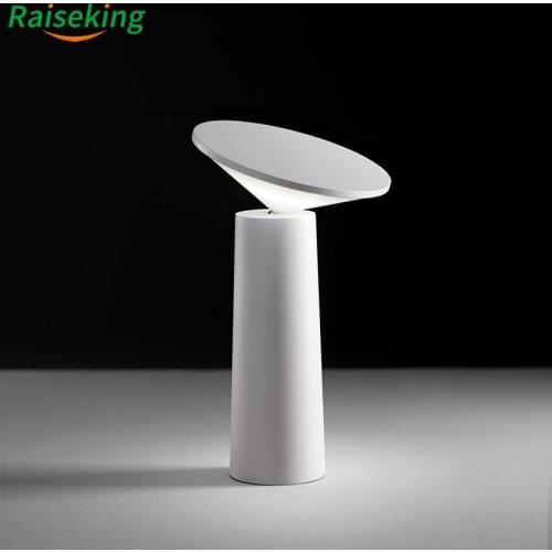 Smart LED night light chargeable desk lamp restaurant cordless table lamp with dimmable brightness and USB charging port