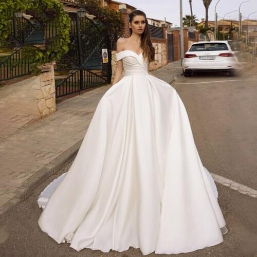 Simple Satin Boho Wedding Dress 2021 Off Shoulder Ball Gown With Pockets A-Line Wedding Gowns Bride Gown Party Dress