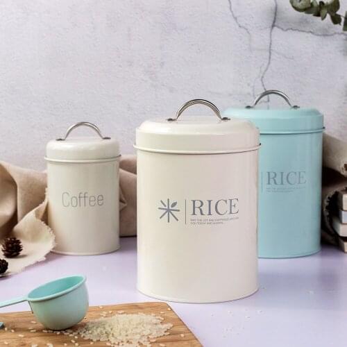 Round Type Baking Flour Storage Container Kitchen Rice Grain Powder Metal Box Food Bin Home Decor Food Organizer with Spoon