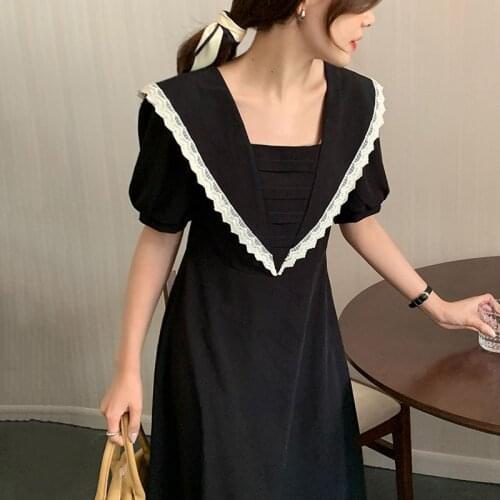 One-Piece Dress Female Summer 2021 Vintage French Hepburn Style Square Neck Lace Stitching Puff Sleeve A-Line Black Casual Dress