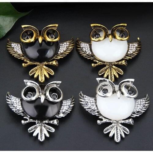 Explosive Rhinestone Retro Owl Brooch Wear Glasses Fashion Cartoon Pin Animal Brooch Good New Year Gifts for Kids and Women