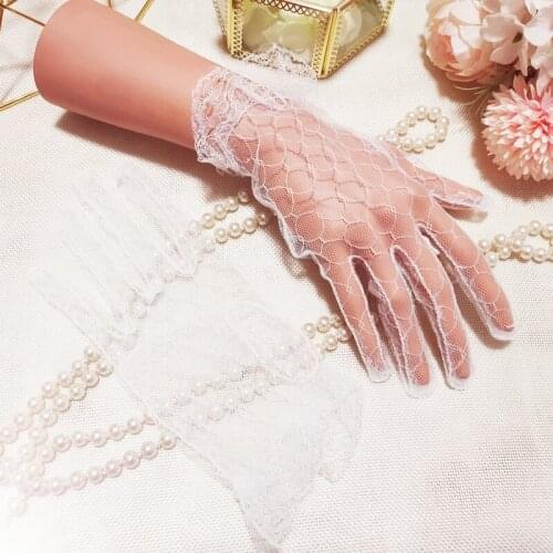 Autumn Summer Women Short Tulle Gloves Black Red White Ivory Stretchy Lace Bridal Gloves Wedding Accessories Party Lace Gloves