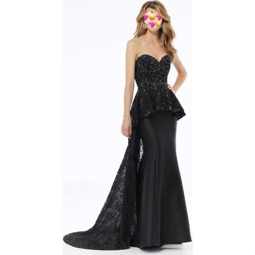 Black Gorgeous Prussian Mother of the Bride Dresses Lace Applique Beaded Fit and Flare Evening Gown Wedding Guest Gowns 2021