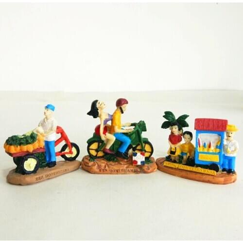 Modern Girl Riding Sand Table Sand Accessories Resin Building Model Ornaments Beach toys