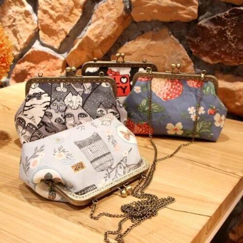 B398 lovely Cartoon Non-finished products purse frame Kits Material package DIY sewing Bag metal purse frame kiss clasp 18cm