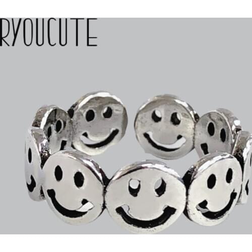 Original Design Popular Smile Face Finger Ring Simple Rings for Women Wedding Engagement Jewelry Gifts