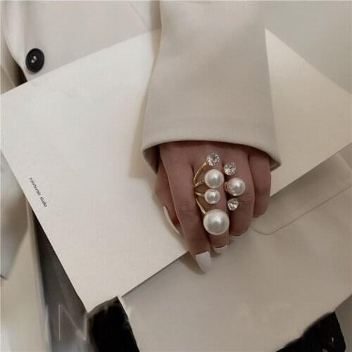 U-Magical Unique Design Oversize Multi Pearl Rings for Women Unusual Shiny Crystal Rhinestone Irregular Charm Ring Jewelry