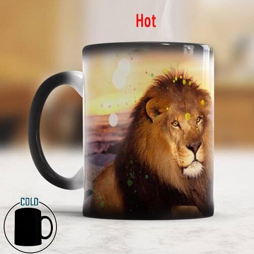 The lion under the colorful clouds, the king of the grassland Mug 350ml High Quality Creative Color Changed Mug Milk Cup