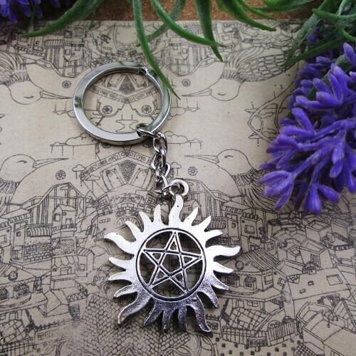 3pcs/Lot Fashion 39*35mm Supernatural pentagram 28mm Keyring Metal Chain Silver Color Men Car Gift Keychain