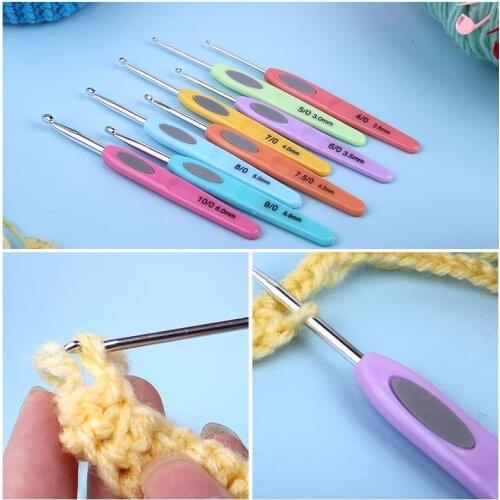 8pcs color 2.5-6mm crochet sewing needle soft plastic handle alumina crochet sleeve tool