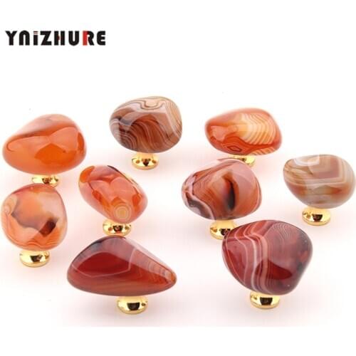 Light luxury Natural Silk Red Agate Carnelian Handle Metal Base Drawer Cabinet Wooden Box Knobs Carnelian Kitchen Cabinet Pull