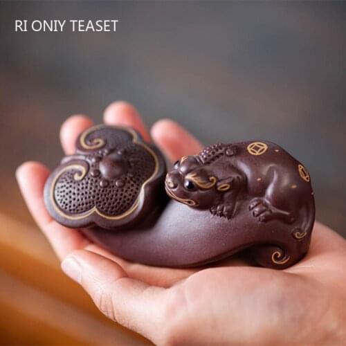 Boutique Purple Clay Tea pet Lucky Animal Model Figurine Desktop Ornaments Handmade Sculpture Crafts Home Tea Set Decoration Art