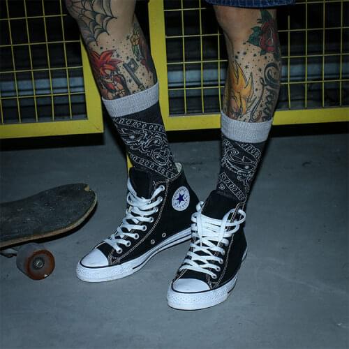 IMINCN 1Pair thick Hiphop INS Maple Leaf Cotton Dance Street High Fashion Skateboard Style BLACK flower Sock