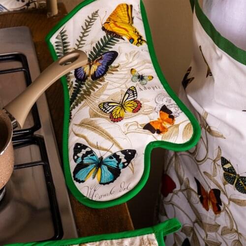 Vivamaison Aprons And Potholders