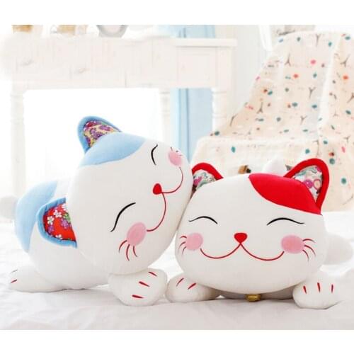 Lucky Cat car supplies bamboo charcoal bag cute cartoon doll ornaments in addition to formaldehyde