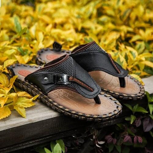 Luxury Brand Handmade Genuine Leather Shoes Cow Casual Shoes Men Beach Flip Flops Sneakers Summer Outdoor Footwear Flat Sandals