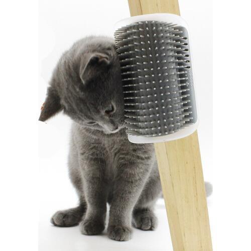 Top Selling Cat Tickle Toy Massage Brush Catnip Comb Cat Toy Interactive Game Touch Massage Fixed Furniture Corner Pet Products