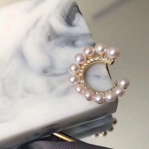 Full Round Freshwater Pearl Starry Stud Earring Elegant Letter C Design Best Gift for Mother Women Jewelry