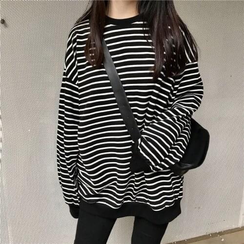 Deeptown Harajuku Crewneck Sweatshirt Striped Sweatshirt Black White Classic 90s Long Sleeve Tops Oversize 2021 Fashion Korean