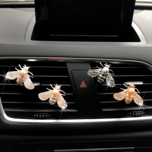 New Pearl Diamond Small Animal Car Perfume Insect Car Air Conditioner Air Outlet Decoration Aromatherapy Clip