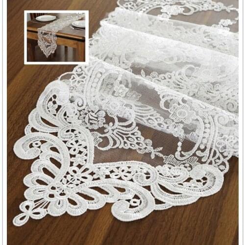 European-style lace table runners. Long white table cloth cover fashion decorative cloth table runner. Champagne and white