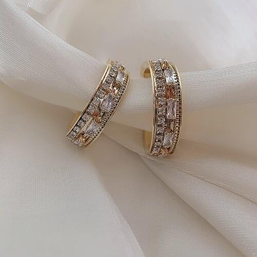 AENSOA Hot Sale Luxury Rhienstone C Shape Hoop Earrings for Women Brilliant Crystal Metal Gold Color Round Circle Earring Gift