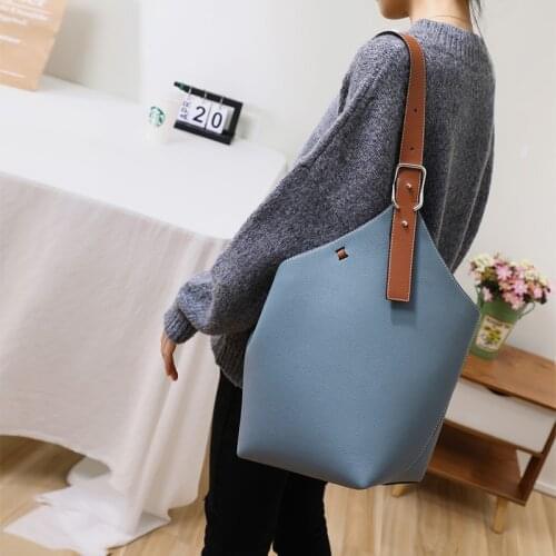 FIRMRANCH Womens 2021 New Temperament High-end Sense Leather Contrasting Color One-shoulder Bucket Bag with Small Bag