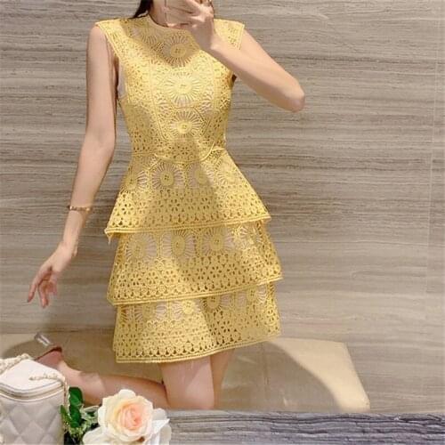 High Waist Birthday Dresses for Women 2021 Solid Yellow Cake Dress Sleeveless Summer Lace Embroidery Evening Party Woman Dress
