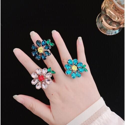 MWsonya 2020 New Korean Hot Sale Luxury Color Flower Crystal Flower Index Finger Ring Fashion Ladies Open Ring Jewelry Gift