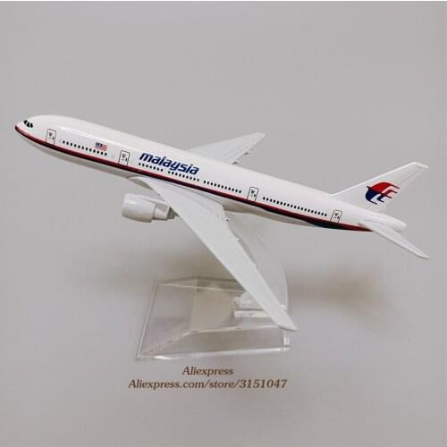 Alloy Metal Air Malaysia B777 Airlines Airplane Model Malaysia Boeing 777 Airways Plane Model Diecast Aircraft Kids Gifts 16cm