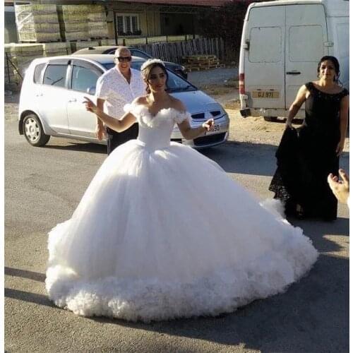 Princess 3D Floral Ball Gown Wedding Dresses Nigeria African Arabic Puffy Tulle Country Victorian Dubai Bridal Gowns