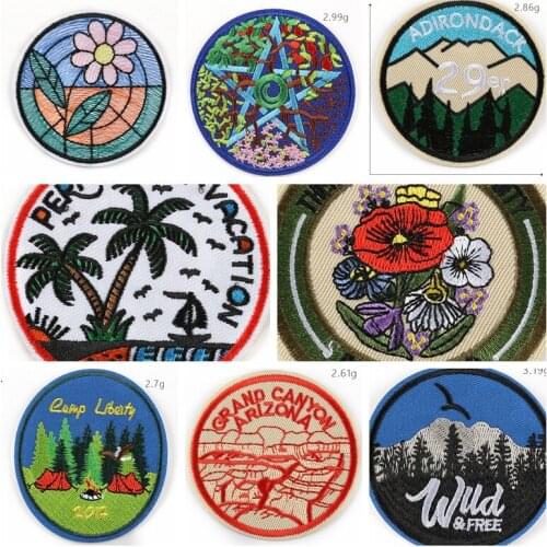 Badge Embroidery Round Forest Flowers Coconut Patches Mens and Womens Clothing DIY Ironing Cloth Stickers on T-shirts