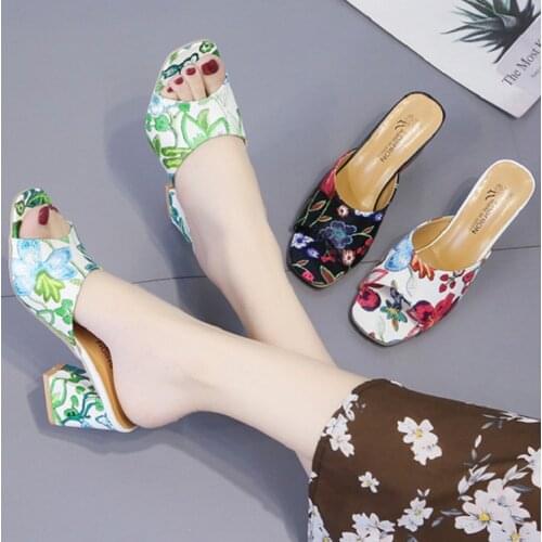 Zapatos de tacón grueso con estampado elegante para mujer, sandalias de ocio, zapatillas cómodas con punta abierta, deslizantes