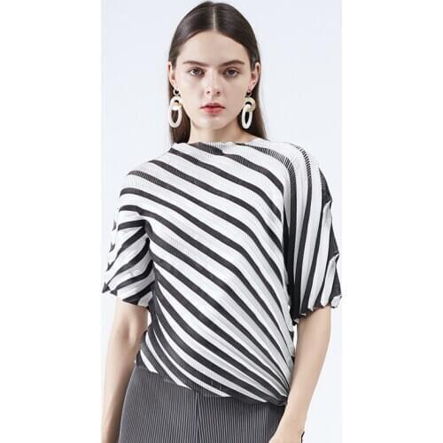 Miyake Pleated Personality striped irregular coat women 2020 summe autumn mid-sleeve Korean style word collar pleated T-shirt