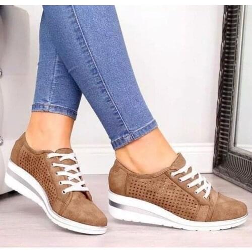 New Women Flats Summer Leather Shoes Low Heels Slip on Casual Soft Flat Shoe Hollow Breathable Ladies Thick Bottom Sandals