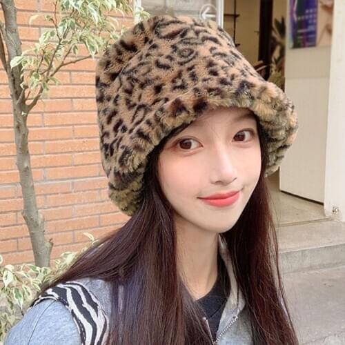 Winter Cow Leopard Print Faux Fur Plush Bucket Hats For Women Outdoor Warm Sun Hat Soft Velvet Fisherman Lady Fashion Caps