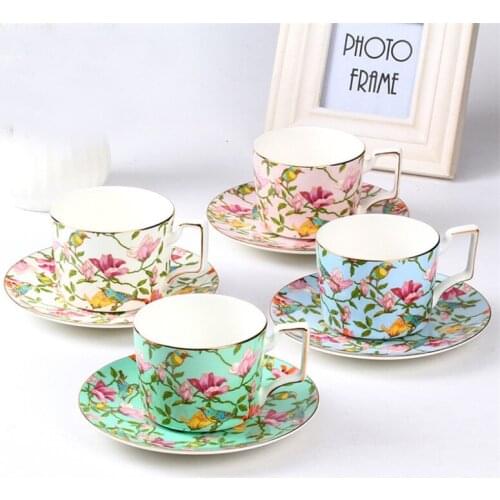Bone China Fashion Ceramic Coffee Cup with Saucer Set European Large Capacity Red Tea Cup High Quality Milk Water Mug Drinkware