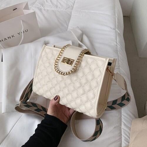 2021 autumn and winter temperament new trendy messenger broadband net red texture wild western style bucket bag and wallet