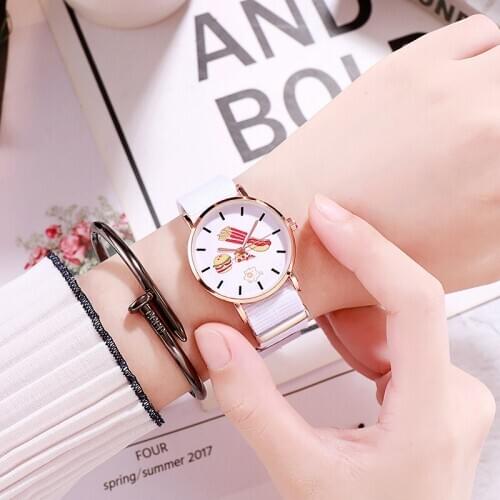 Men and women fashion leisure contracted students lovers candy color small pure and fresh and lovely new watch