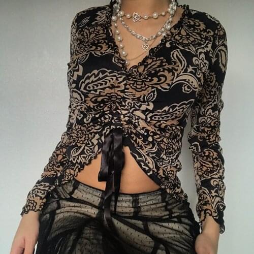 90s Vintage Floral Graphic Black T-shirt Women Shirring V-neck Long Sleeve Skinny Pullovers Tees Y2K Fairy Grunge Crop Top