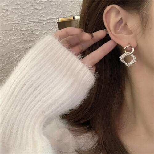 S925 needle creative irregular earring personality light luxury high sense earring 2021 new fashion temperament pearl