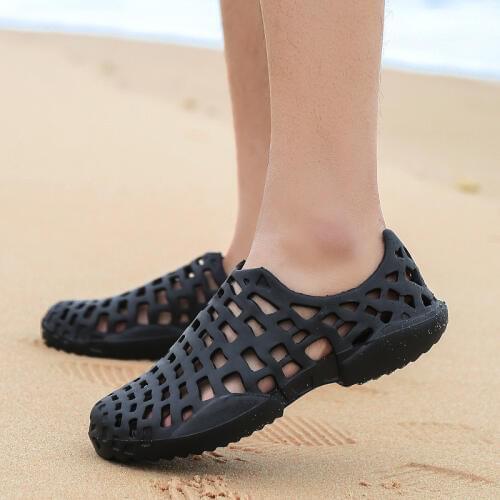 Comfortable mens pool sandals summer outdoor beach shoes mens non-slip shoes casual water slippers couple shoes womens shoes
