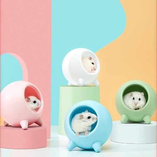 Four Seasons Universal UFO Hamster Nest Spherical Small House Golden Bear Chipmunk Dwarf Rat Small Pet Nest Hamster Accessories