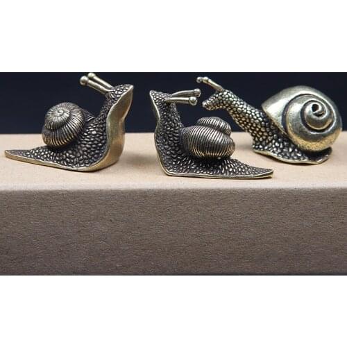 Personality Retro Pure Copper Mini Snail Statue Ornaments Desk Antique Brass Tea Pet Collection Home Decorations for Living Room
