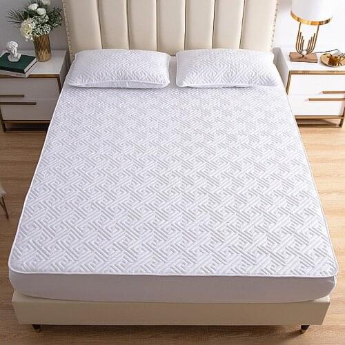 Labyrinth Pattern Mattress Cover Solid Color Washable Bed Cover Queen Size Breathable Embossed Quilted King Mattress Protector