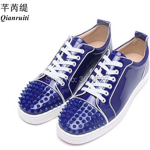 Qianruiti Blue Patent Leather Spike Casual Shoes Men Sneakers Lace Up Flats Rivets Studs Rubber Sole Shoes Men Chaussure Hombre