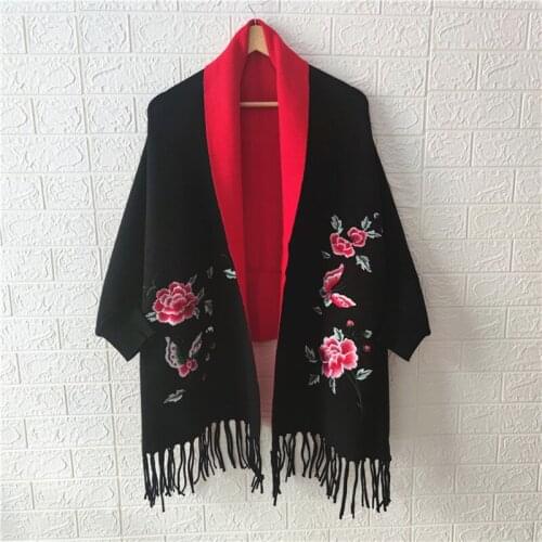 Moda 2020 Autumn And Winter Peony Embroidery Imitation Cashmere Shawl With Sleeves Elegant All-Match Bat Shirt Cloak Scarf