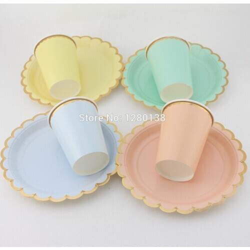 Gold Foil Edge Paper Tableware New Years Eve Theme Chic Modern Party Supplies Cake Luncheon Paper Plates Coffee Paper Party Cups