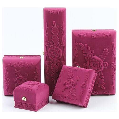 50pcs Flocking Jewelry Box European Retro Style Embossing Pattern Bracelet Bangle Hand Chain Box Jewelry Storage Case Gift Boxes