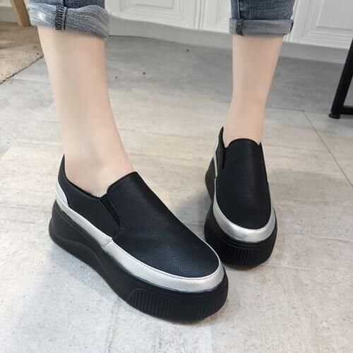 Autumn Winter Velvet New Fashion Slip On Women Shoes Woman Leather Platform Casual Shoes Women Pumps